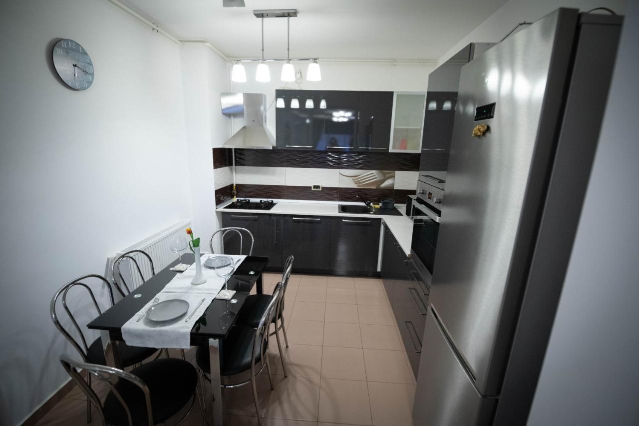 Isaran Coresi Apartment Μπρασόβ Εξωτερικό φωτογραφία