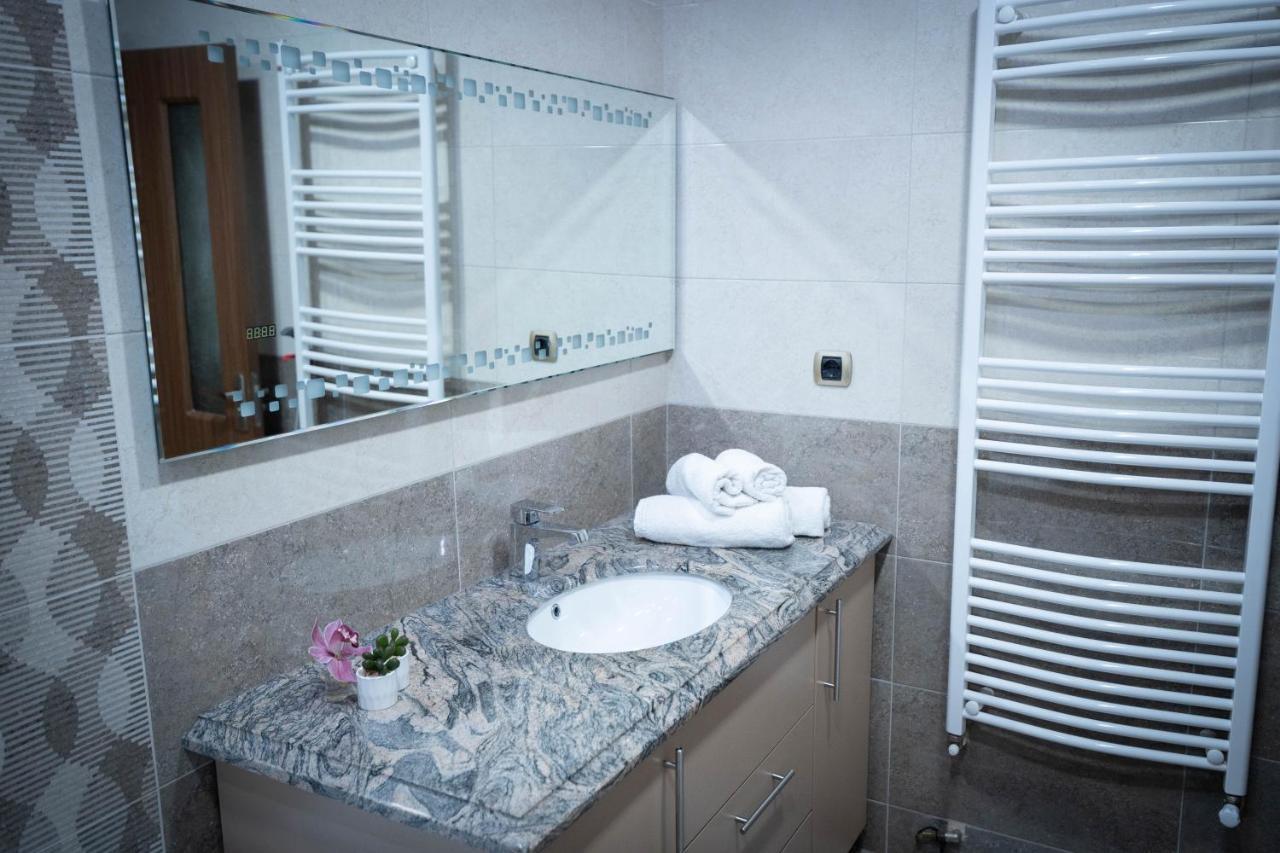 Isaran Coresi Apartment Μπρασόβ Εξωτερικό φωτογραφία